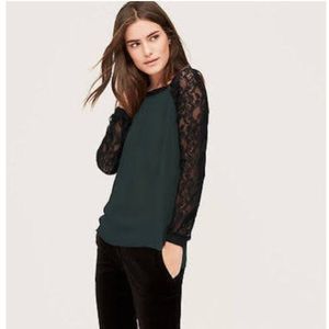 🌲LOFT Forest Green Blouse w/ Black Lace Sleeves
